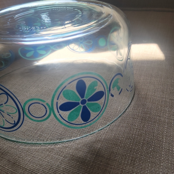 2 Pyrex Blue aqua Glass bowls used - Picture 6 of 7